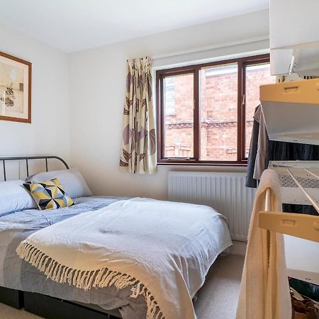 Pass The Keys Stunning 3 Bedroom Apt Leafy South Belfast With Lots Nearby מראה חיצוני תמונה
