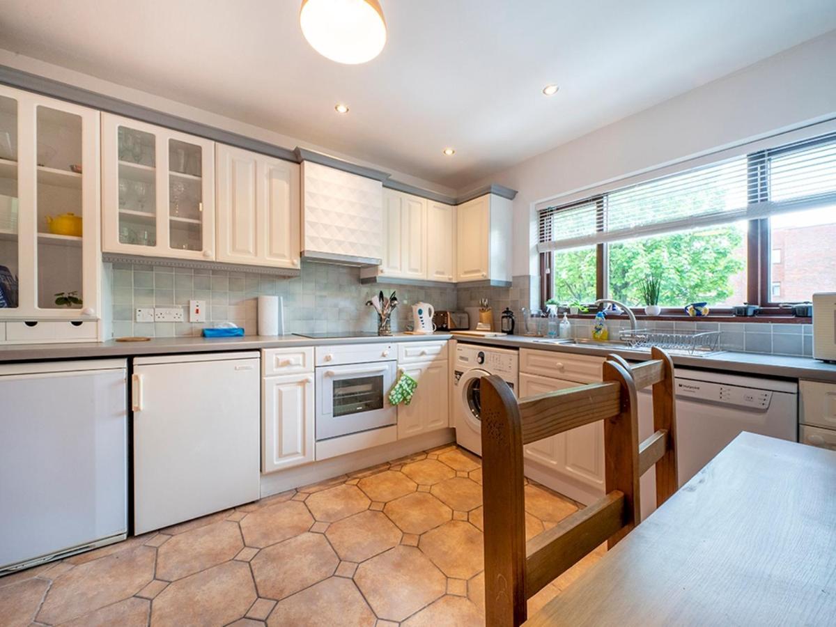 Pass The Keys Stunning 3 Bedroom Apt Leafy South Belfast With Lots Nearby מראה חיצוני תמונה